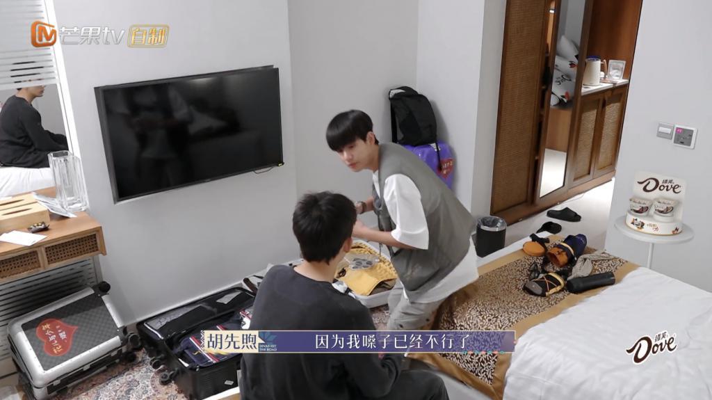 姐姐回归，人设全崩塌