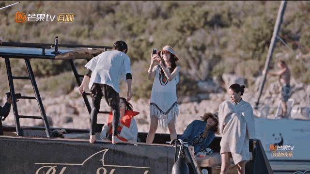 姐姐回归，人设全崩塌