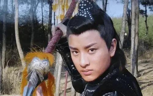 忍辱负重走到今天，贾乃亮换来这个结局，过程远比想象坎坷