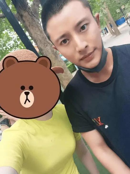 忍辱负重走到今天，贾乃亮换来这个结局，过程远比想象坎坷