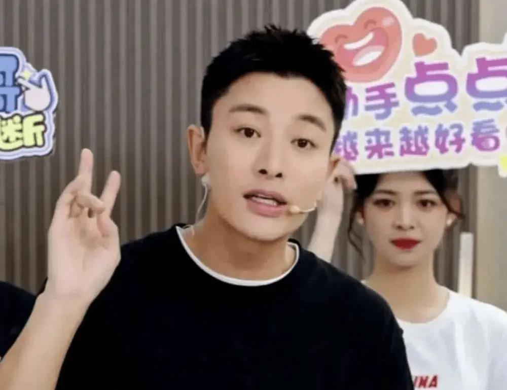 忍辱负重走到今天，贾乃亮换来这个结局，过程远比想象坎坷