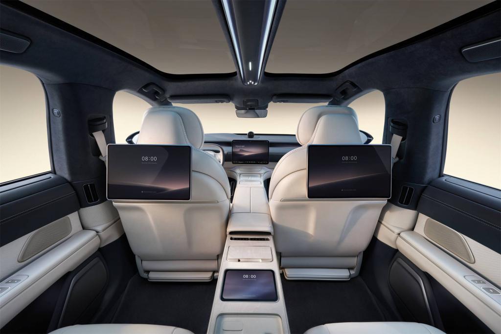 说到底，我们还是希望蔚来能成功