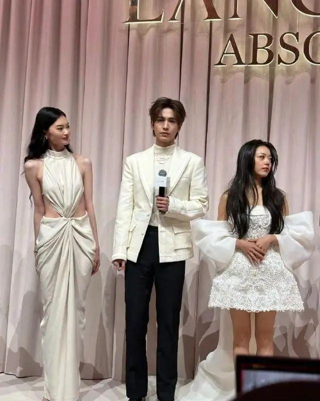 赵今麦的化妆师精神状态还好吗？