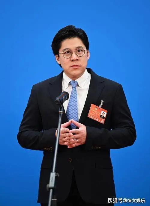 霍启刚郭晶晶捐款风波后续！有人说捐了7000万，也有人说捐700万