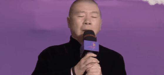 赵露思虞书欣，怎么一个比一个夹