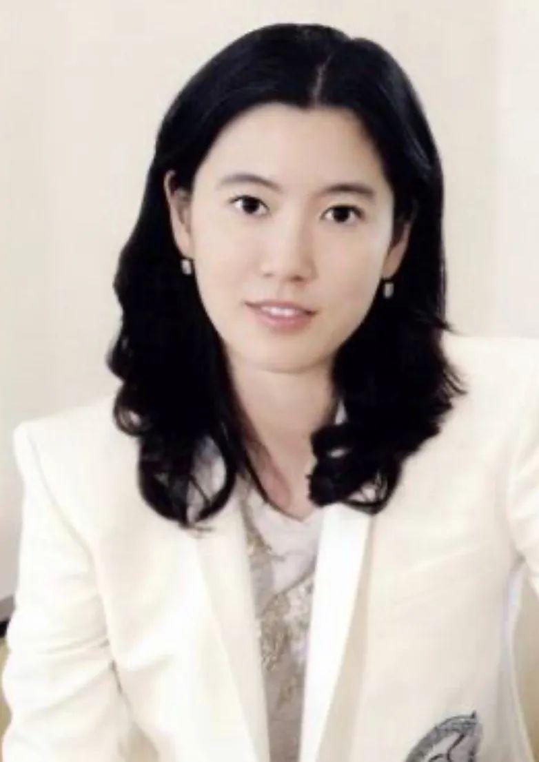 还记得三星小公主吗？谈起恋爱还挺甜？
