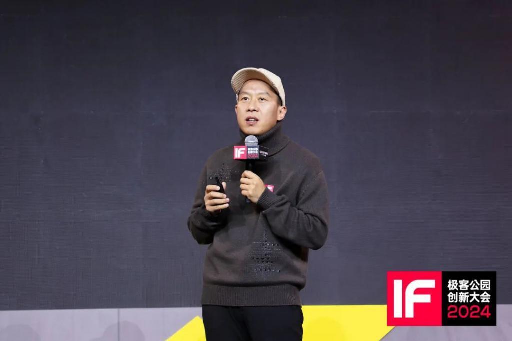 有赞白鸦：AI，让 SaaS 真正「人人可用」
