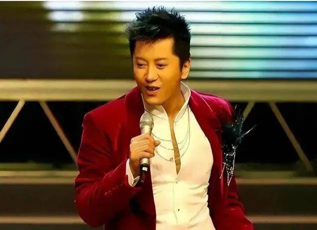 54岁情歌王子毛宁跑商演赚钱，曾8次上春晚，却被捕入狱