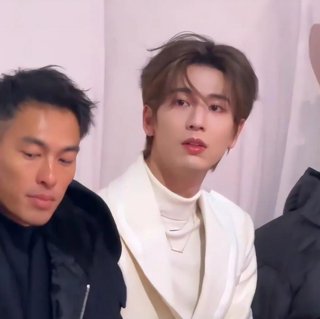 真空的倪妮，土气的赵今麦，女明星审美差距，出来了