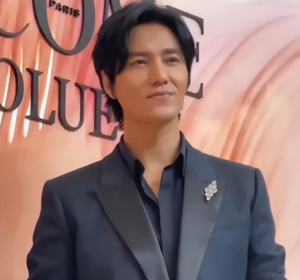 真空的倪妮，土气的赵今麦，女明星审美差距，出来了