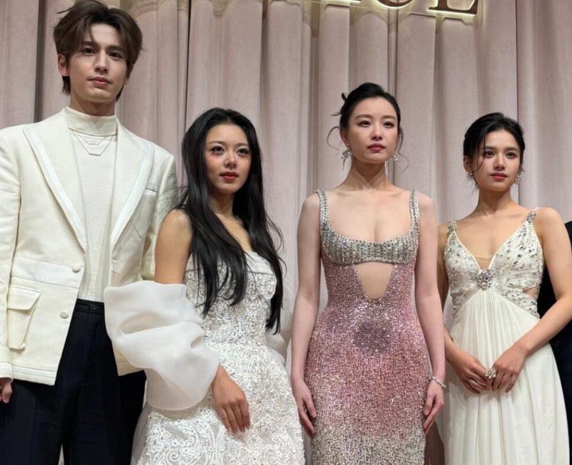 真空的倪妮，土气的赵今麦，女明星审美差距，出来了