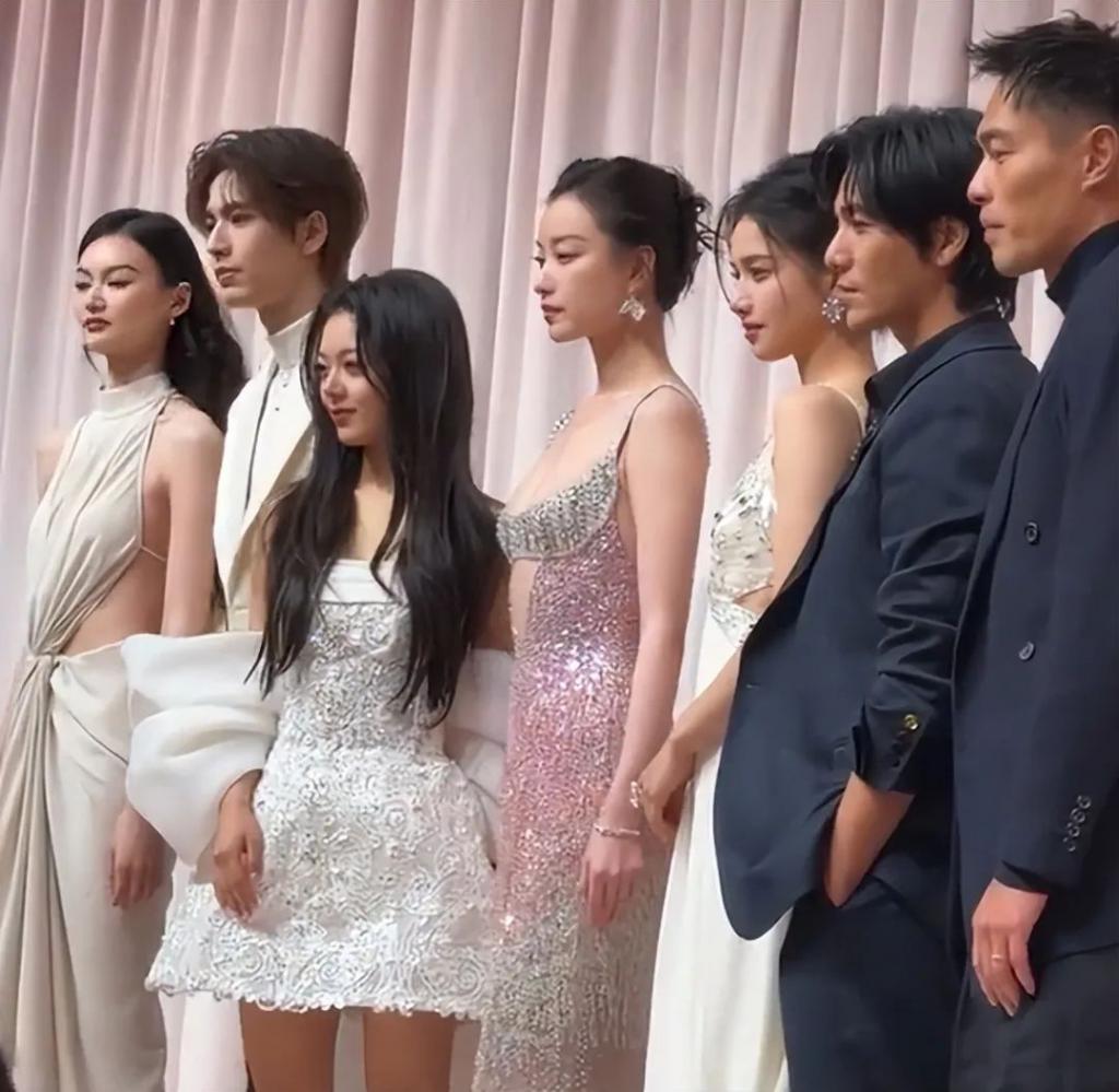 真空的倪妮，土气的赵今麦，女明星审美差距，出来了