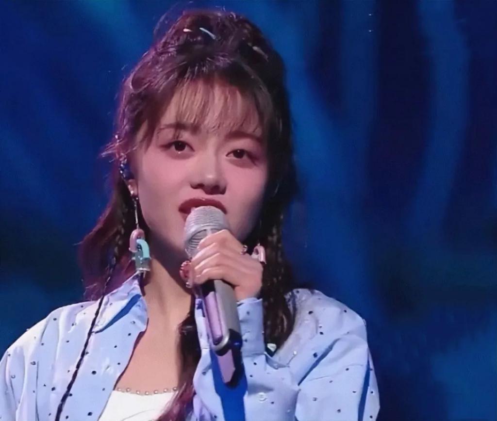 真空的倪妮，土气的赵今麦，女明星审美差距，出来了