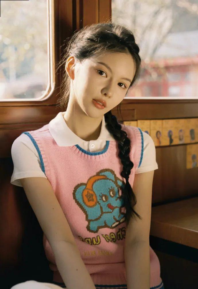 《三大队》唯一的整容脸，原来是个“关系户”，秦昊都带不动