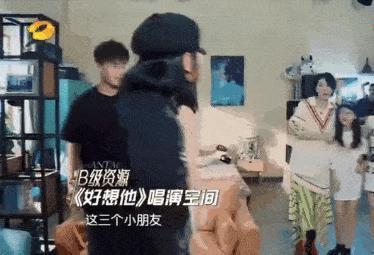 《三大队》唯一的整容脸，原来是个“关系户”，秦昊都带不动