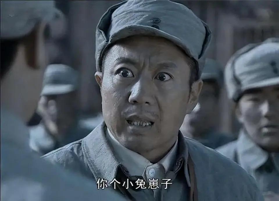 《亮剑》幕后：陈建斌拒演，剧组司机意外成为“日本大佐”