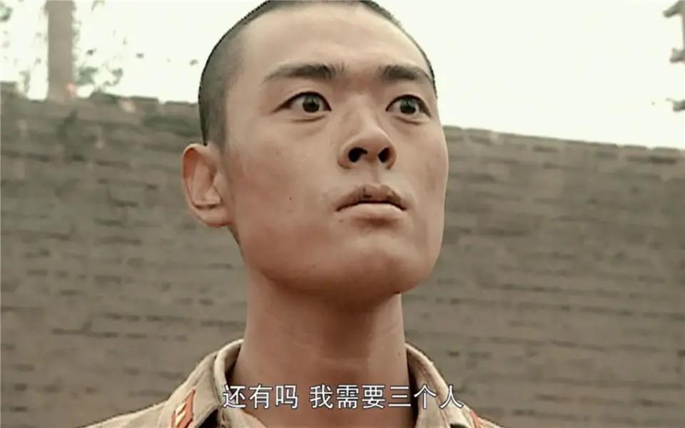 《亮剑》幕后：陈建斌拒演，剧组司机意外成为“日本大佐”