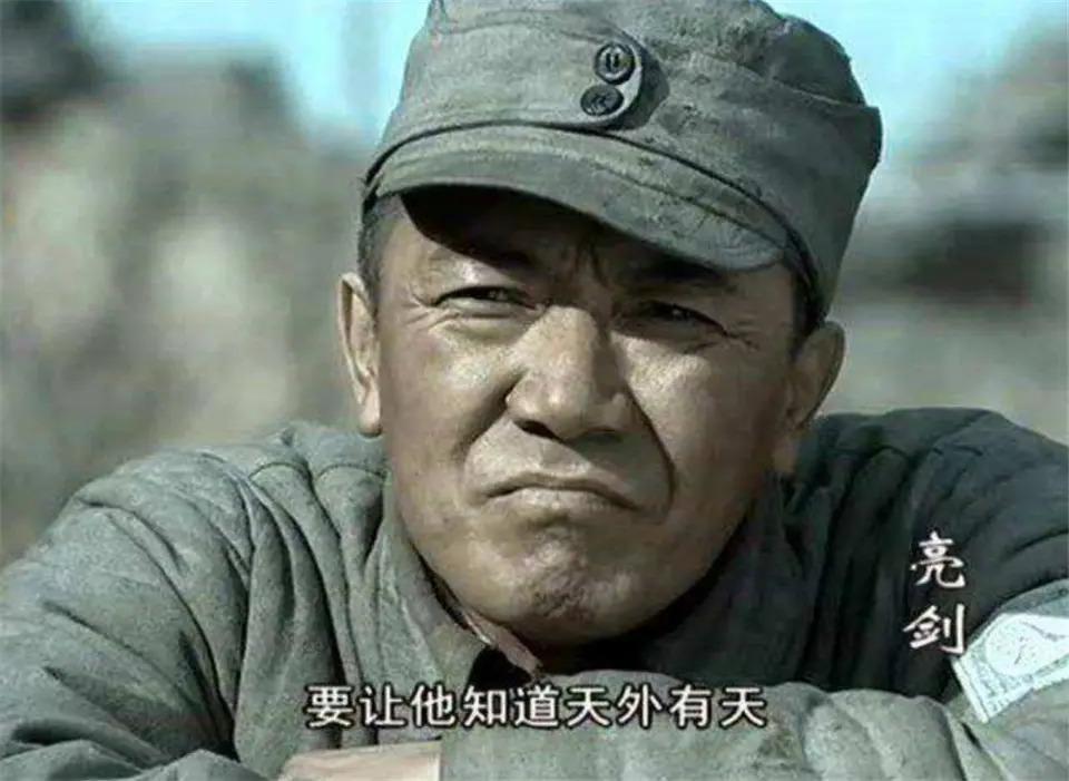 《亮剑》幕后：陈建斌拒演，剧组司机意外成为“日本大佐”