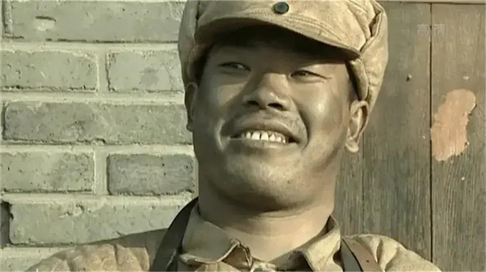《亮剑》幕后：陈建斌拒演，剧组司机意外成为“日本大佐”