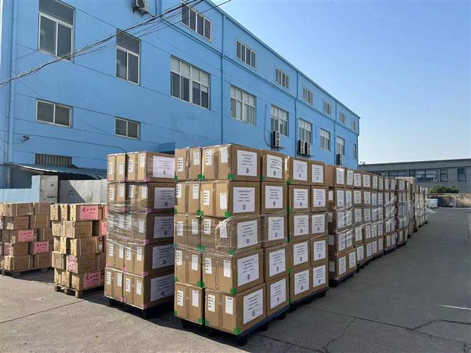 雷军称小米第一辆车「有点贵」/ 46.98 万起，华为问界 M9 大定突破 1 万 / 微信 AI 下月亮相