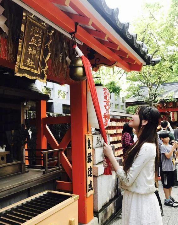 内娱姐弟恋，都没好下场？