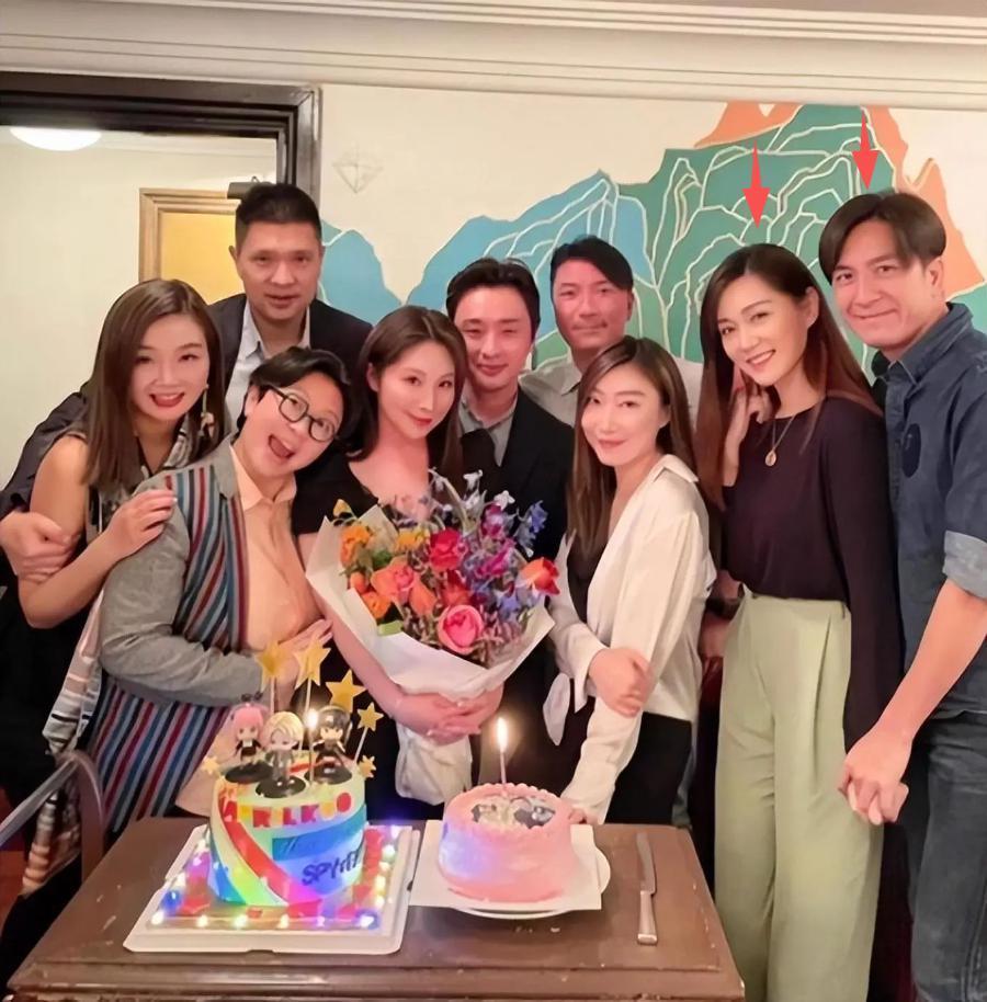 木讷钻石王老五娶内向星二代，婚恋市场上的“时间点”