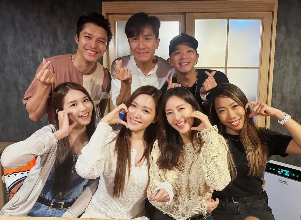 木讷钻石王老五娶内向星二代，婚恋市场上的“时间点”