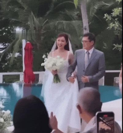 木讷钻石王老五娶内向星二代，婚恋市场上的“时间点”