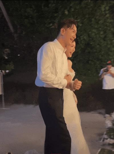 木讷钻石王老五娶内向星二代，婚恋市场上的“时间点”