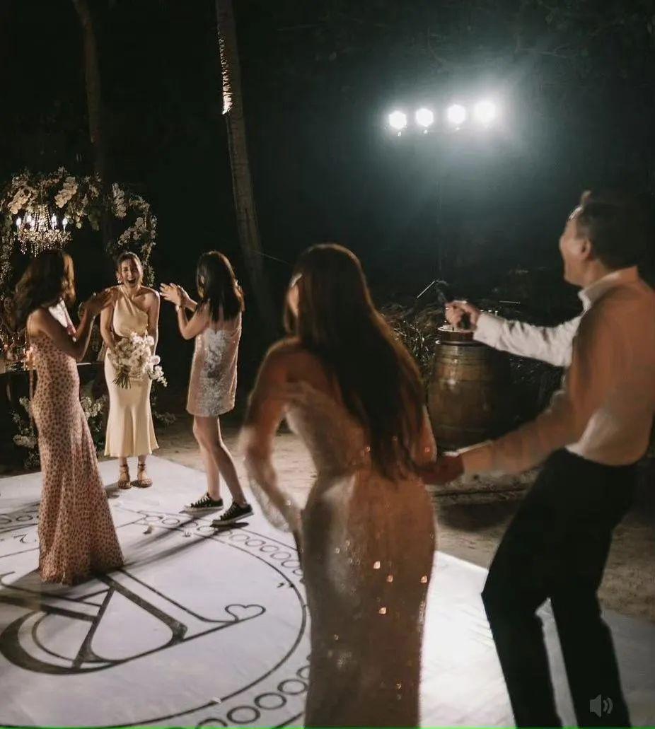 木讷钻石王老五娶内向星二代，婚恋市场上的“时间点”