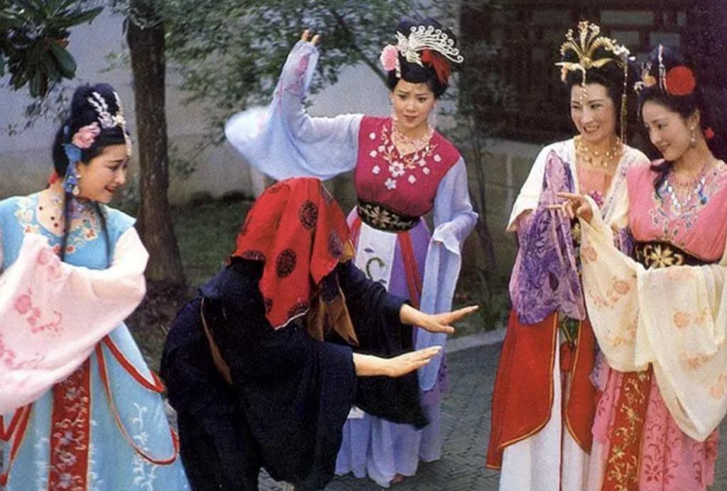 翻拍的《宝莲灯》，央视报警吧