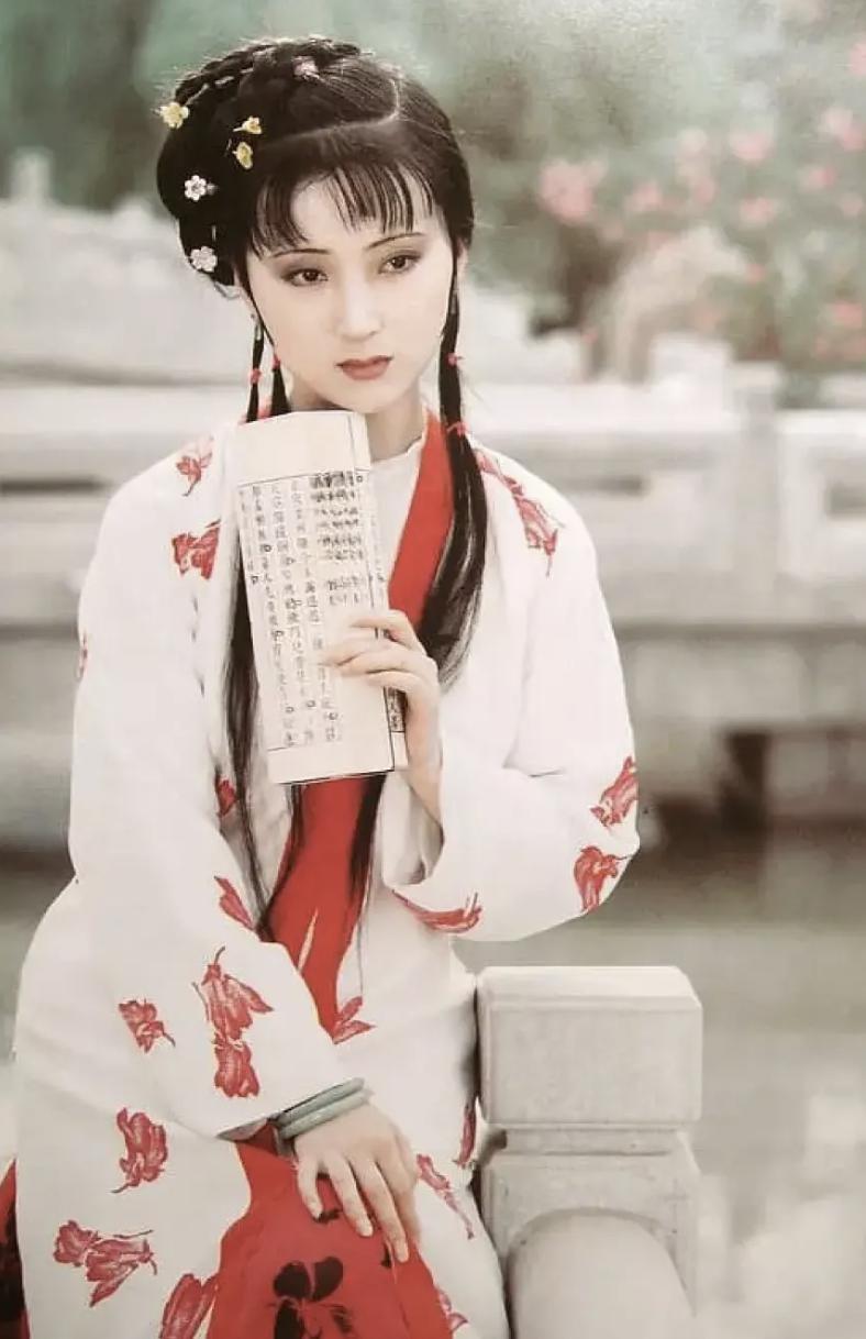 翻拍的《宝莲灯》，央视报警吧