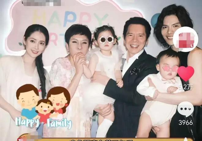 向佐曝光杭州豪宅，客厅凌乱拥挤，郭碧婷素颜出镜