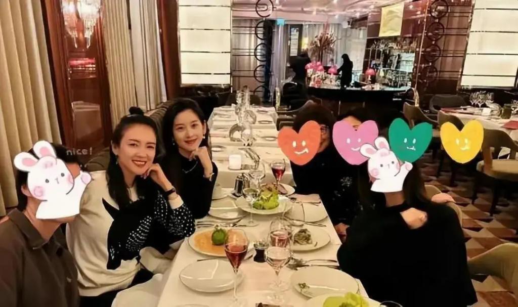 章泽天二胎首曝光，儿女双全移居伦敦，刘强东一人留国内打拼