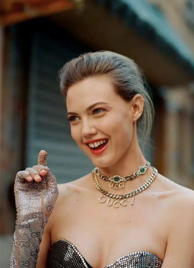 东亚美人，何必苦苦眷恋高鼻梁