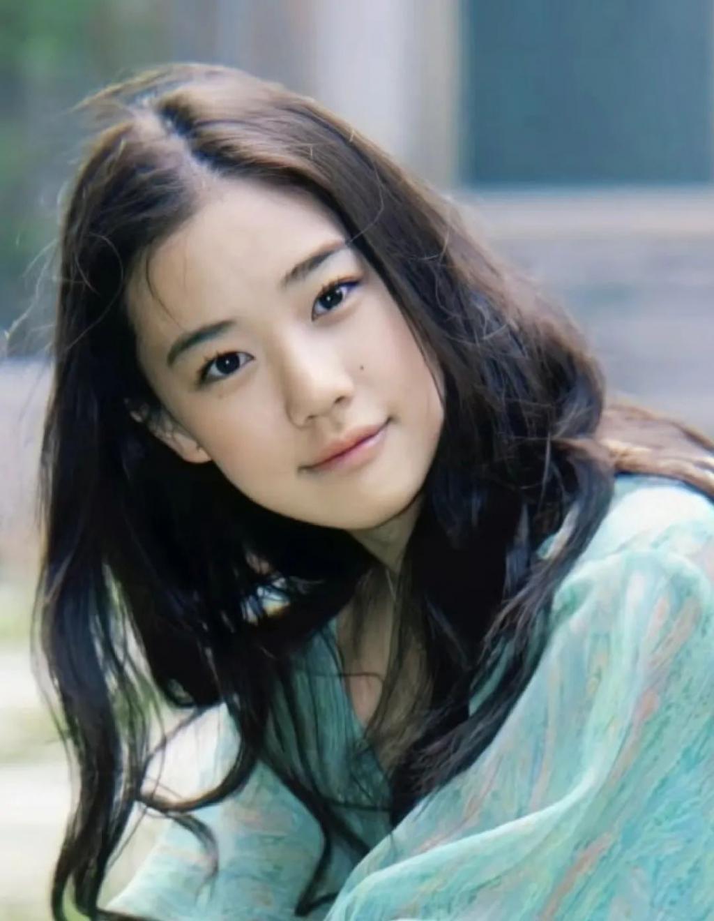 东亚美人，何必苦苦眷恋高鼻梁