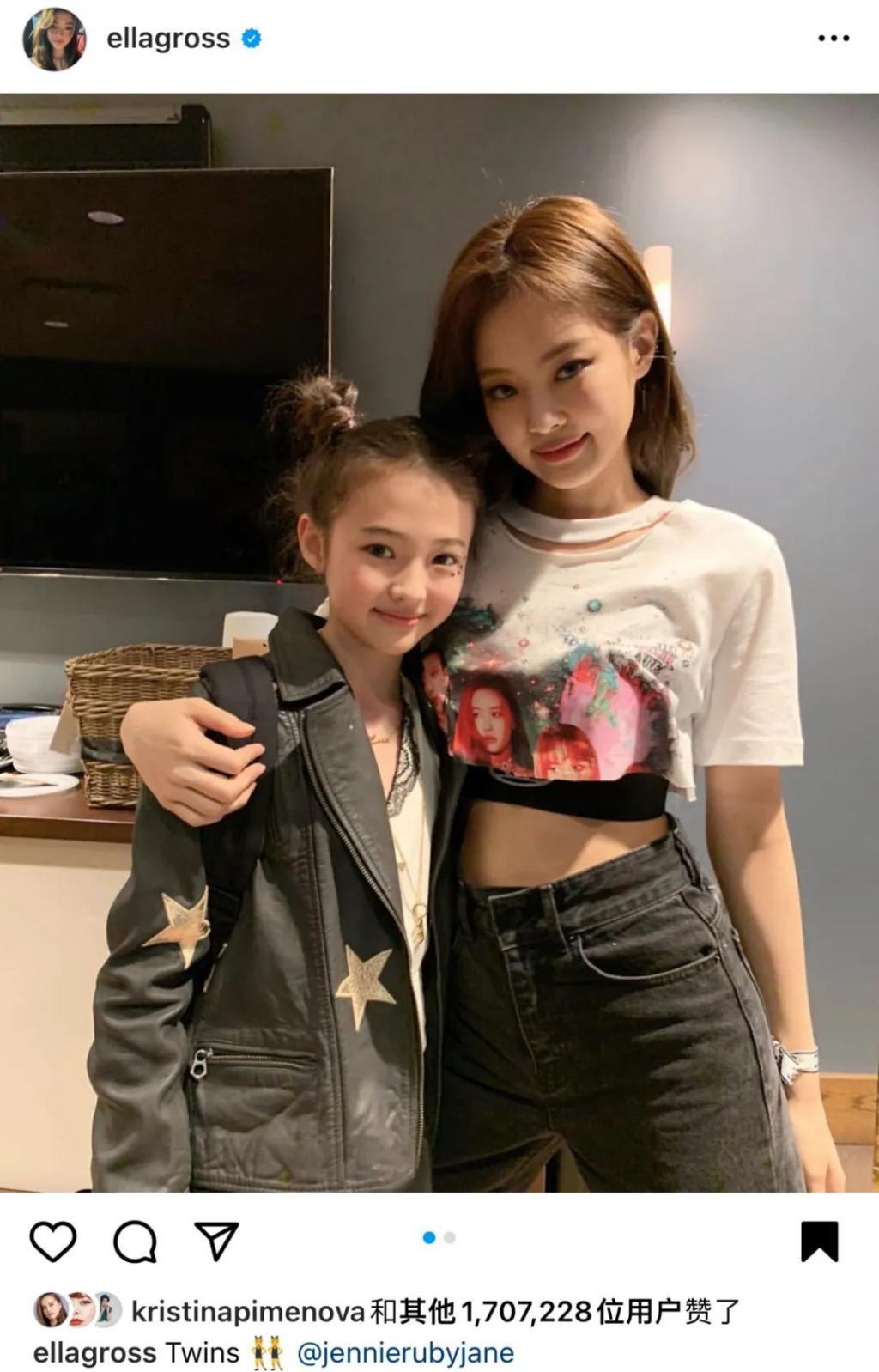 还记得被Jennie搂着的小女孩吗？这叫长残了？