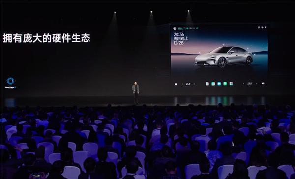 小米汽车智能座舱公布：翻转式仪表屏、座椅可挂载平板电脑