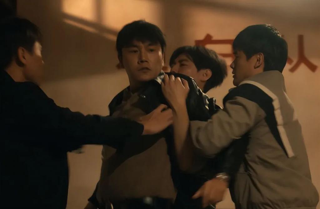 好家伙！《三大队》刚播出11集，《狂飙》中的老毛病又犯了