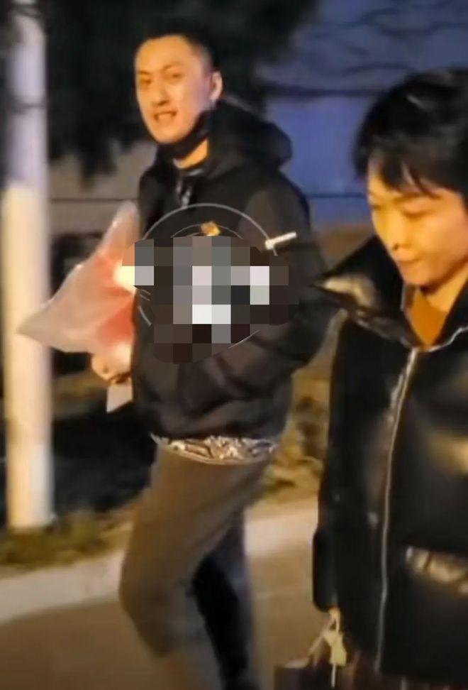 春晚首次彩排来了！毛晓彤章若楠低调现身