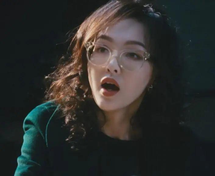 当唐嫣和马伊琍站在一起，我才彻底明白，美人在骨不在皮