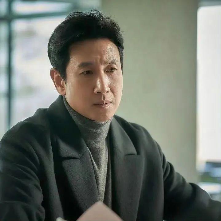 他居然自杀了？真是比韩剧还离谱