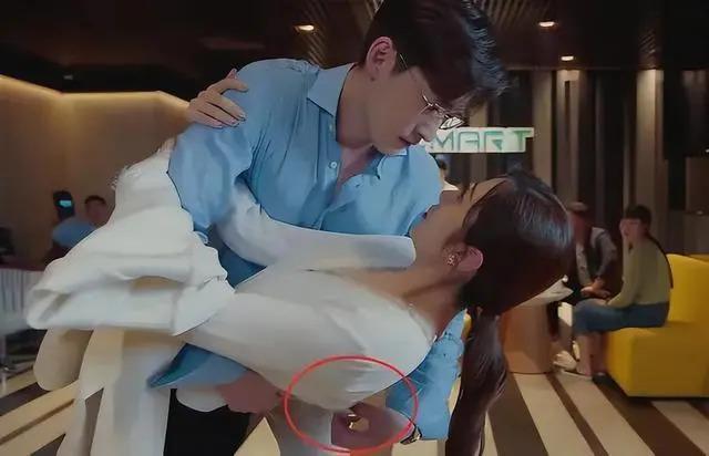 娱乐圈的“假戏真做”有多可怕？假借拍戏之名强行“骚扰”？