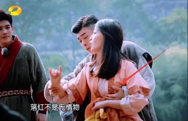 娱乐圈的“假戏真做”有多可怕？假借拍戏之名强行“骚扰”？
