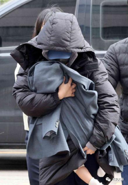 前一天还在开心聚会，第二天就自杀了？！