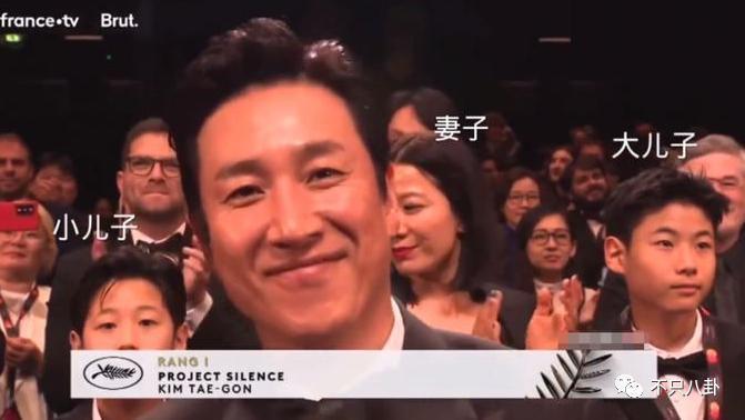 前一天还在开心聚会，第二天就自杀了？！