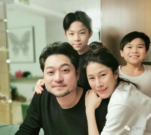 前一天还在开心聚会，第二天就自杀了？！