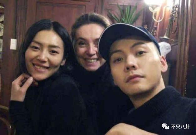 娱乐圈谈恋爱最低调的一对？低调到以为他们早就分手了