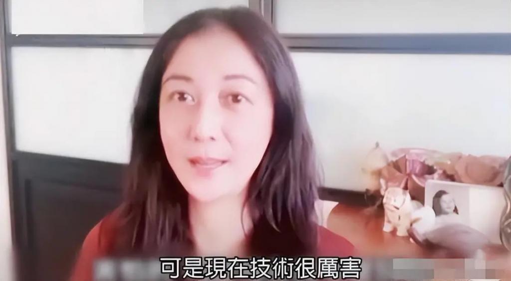 被同性妻子“控制”的小龙女吴卓林，已经走上另一条大道了