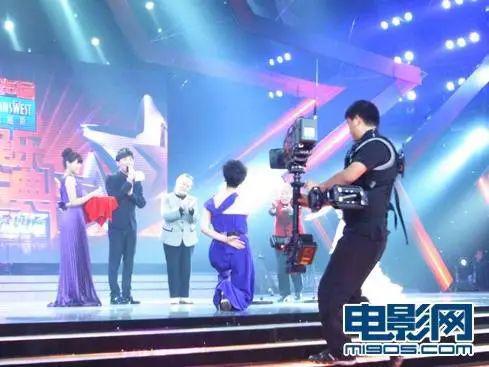 自嘲“我就是一只疯狗。”她是疯，还是痴？